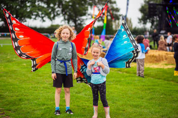 Nature Fest Butterfly Siblings