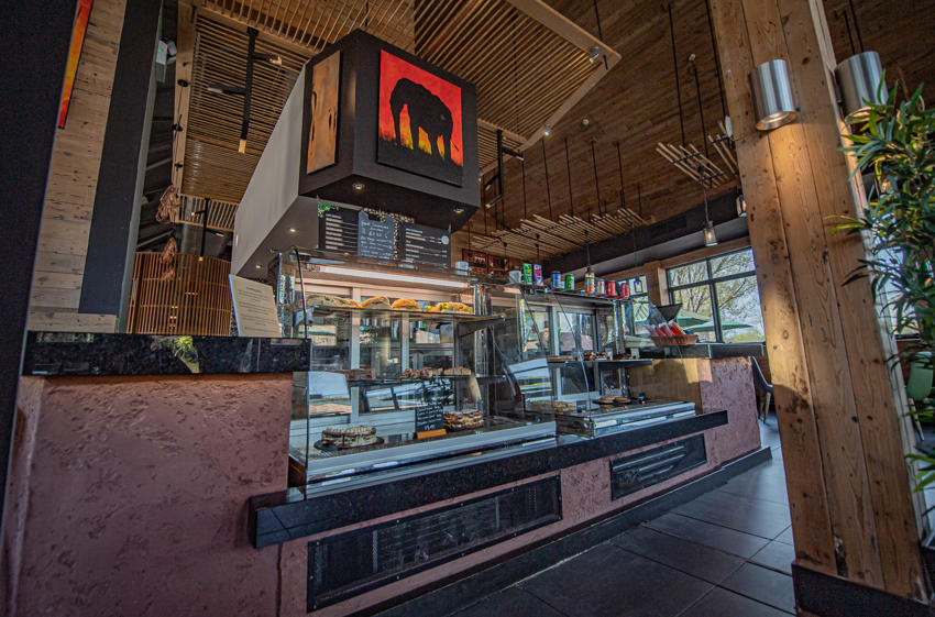 F&B Dining 24