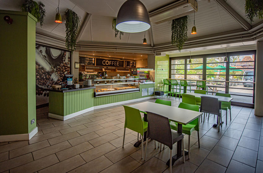 F&B Dining 80