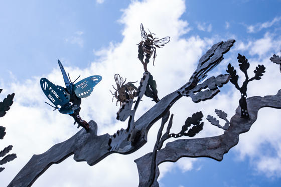 Celebration Tree 06