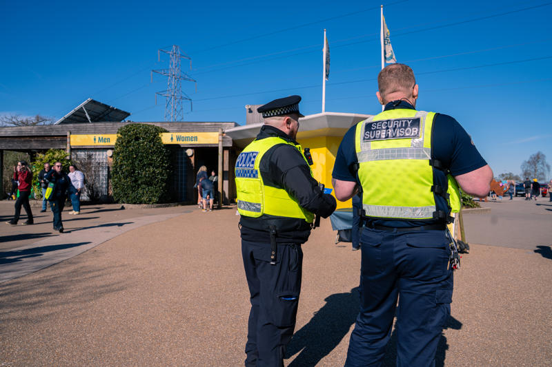 POLICE SECURITY8